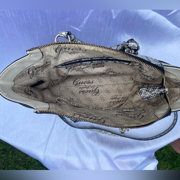 Guess Lakeshore Collection Handbag  Python Texture Beige and Black - Picture 11 of 14